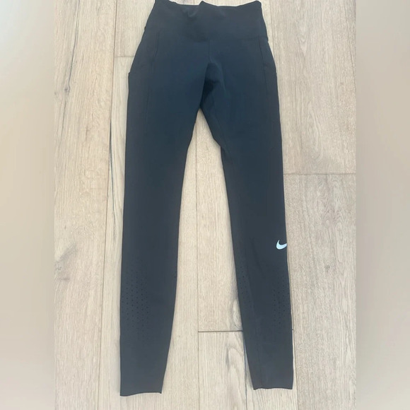 Pristine Dry Fit Nike Running Leggings Take 20% Off - Picture 1 of 6